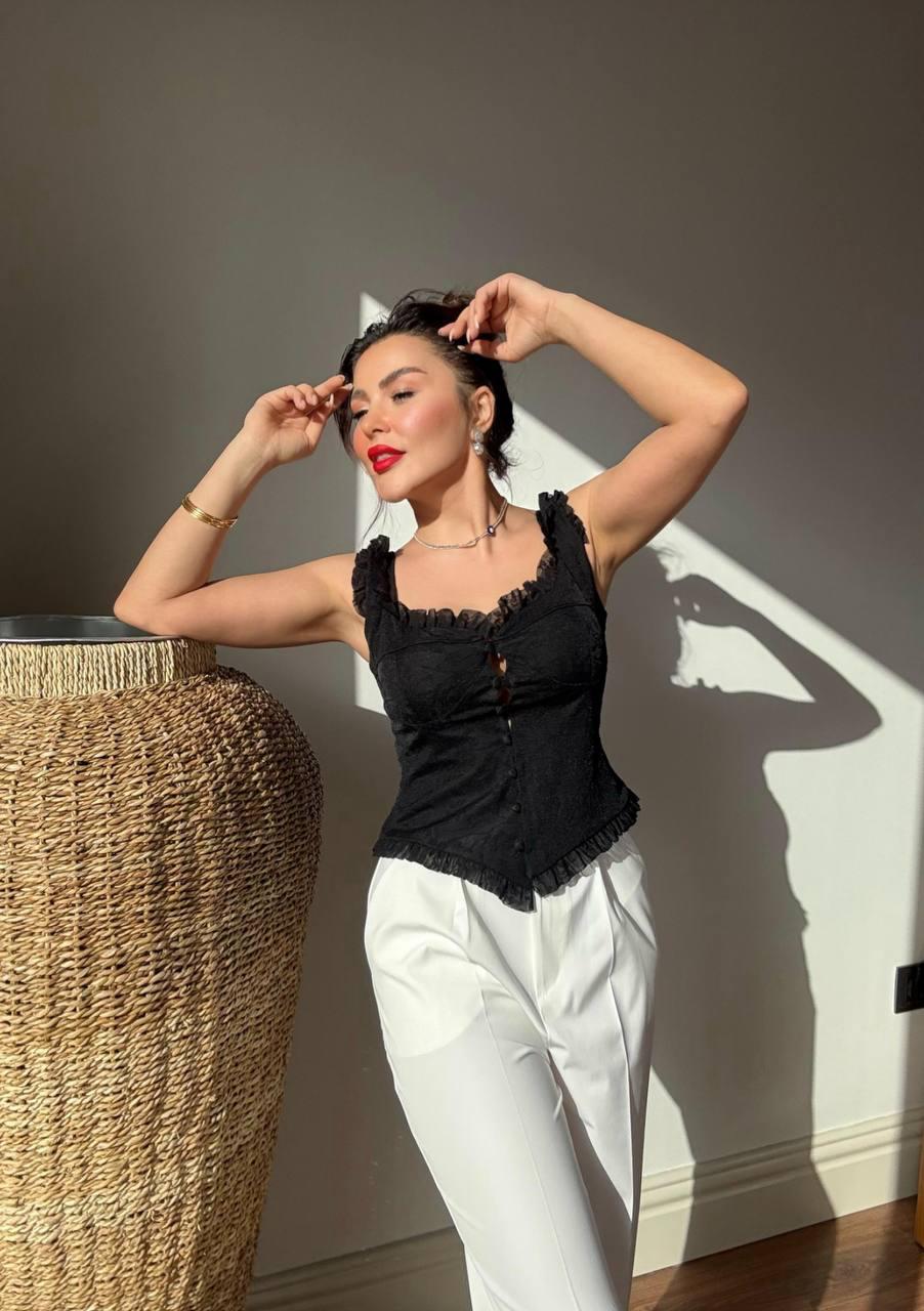 Askılı Düğmeli Dantel Bluz Siyah