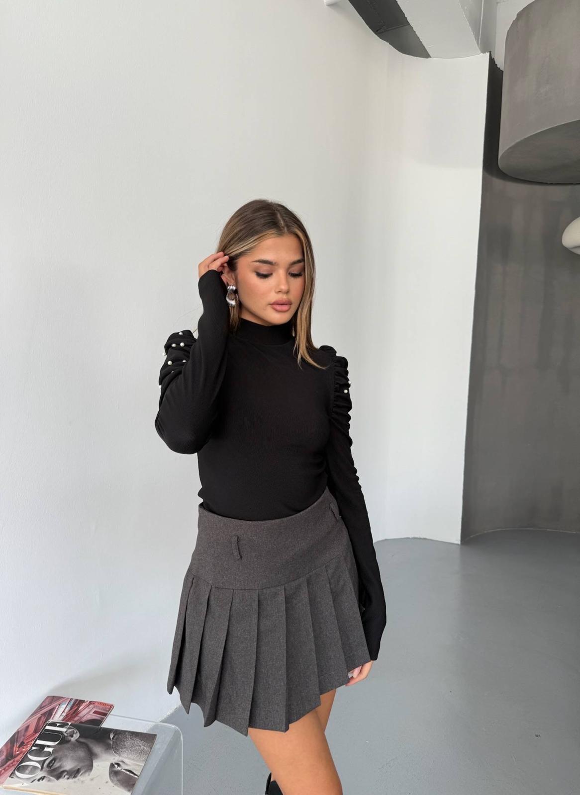 Siyah Prenses Kol İncili  Bluz