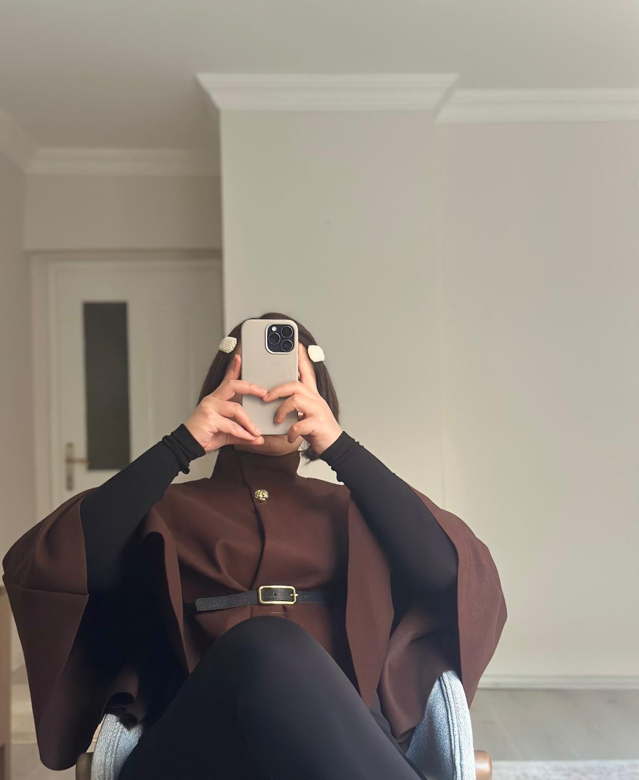 Gold Düğme Detaylı Kemerli Panço Kahverengi